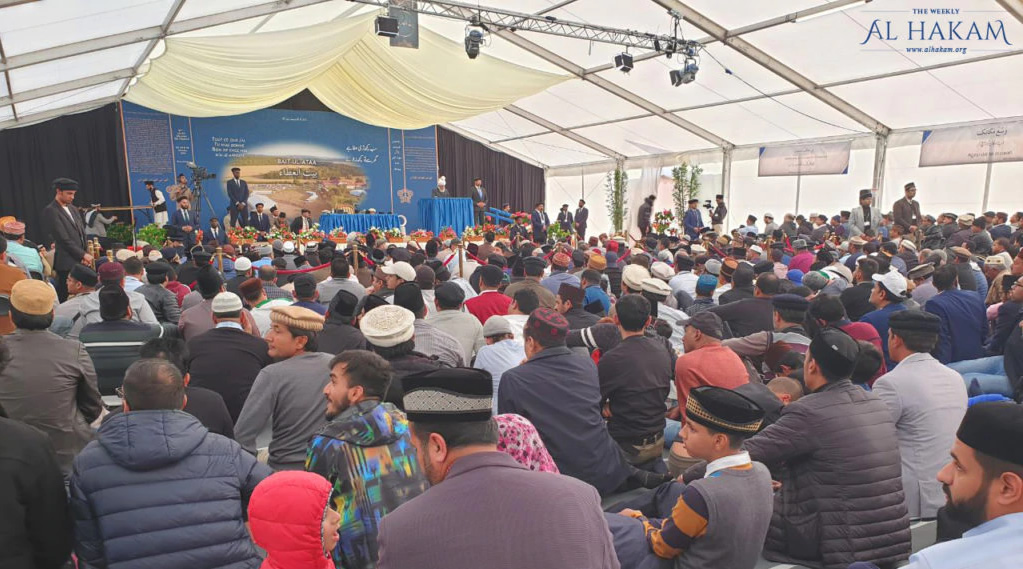 Only Allah and His messengers will prevail – Hazrat Khalifatul Masih V concludes the 27th Jalsa Salana France