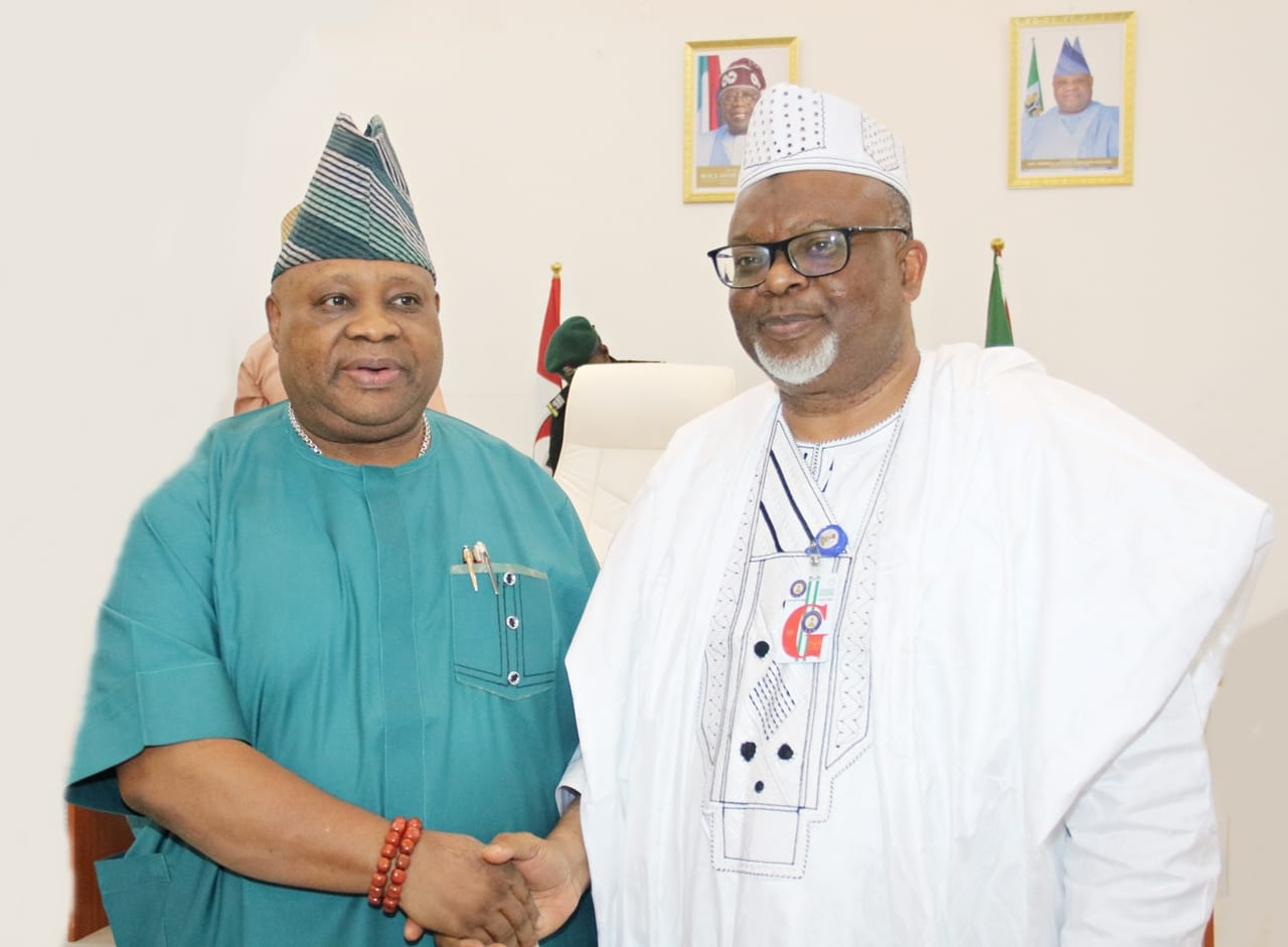 Osun Governor Commends Ahmadiyya humanitarian Services
