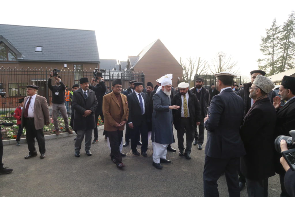 Ahmadiyya Head Moves to New Headquarters in Islamabad