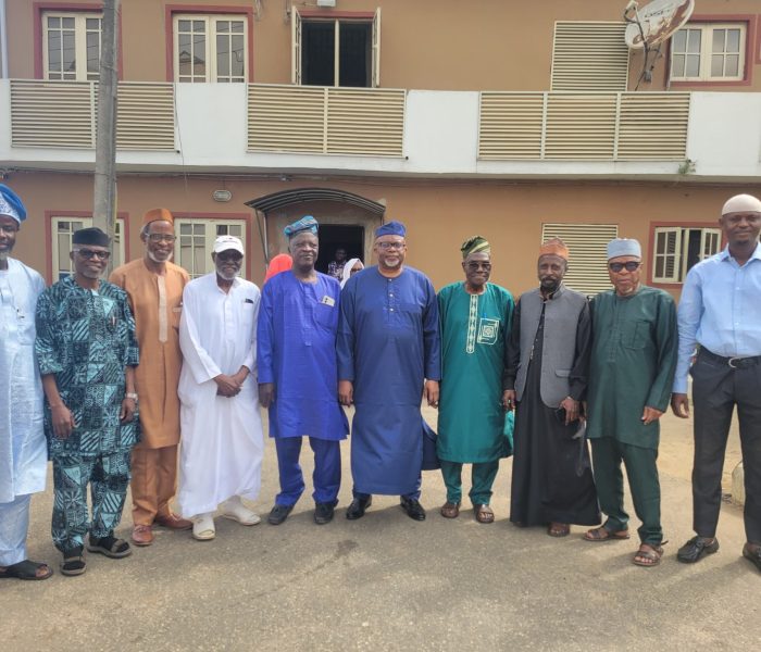 Amir AMJN Departs for UK to Attend Jalsa Salana and Present Minaret University License to His Holiness