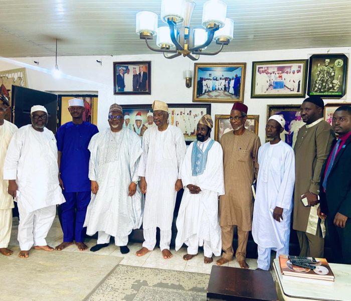 Amir Ahmadiyya Nigeria Pays Courtesy Visit to Lagos Governor’s Advisory Council Chairman, Prince Dr. Tajudeen Olusi