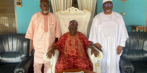 Amir AMJN Pays Courtesy Visit to the Ogiyan of Ejigbo Land