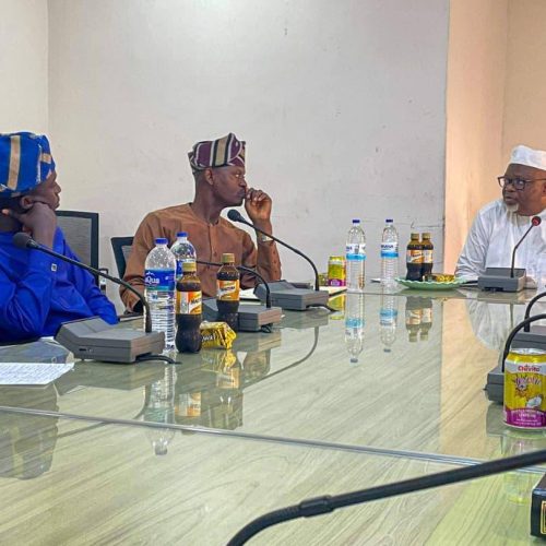 Amir Ahmadiyya Nigeria Receives AMSA Leadership, Commends Strategic Plans, Approves Relocation of National Secretariat to Minaret University