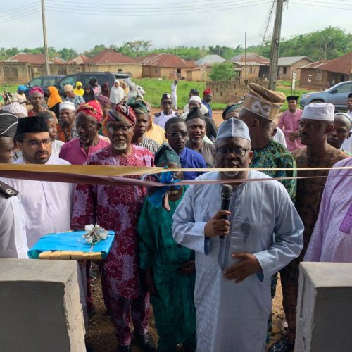 Ahmadiyya Muslim Community Inaugurates First-Ever Mosque in Morakinyo Village, Oyo State