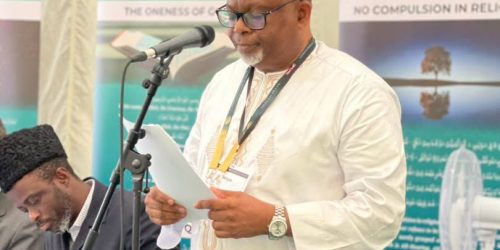 Amir Sahib Participates in International Tabligh Seminar Ahead of 60th Jalsa Salana UK