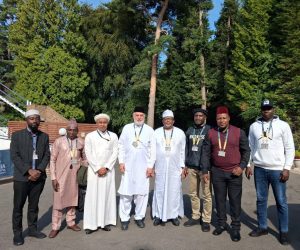 Amir Sahib Arrives in the UK Ahead of 60th Jalsa Salana