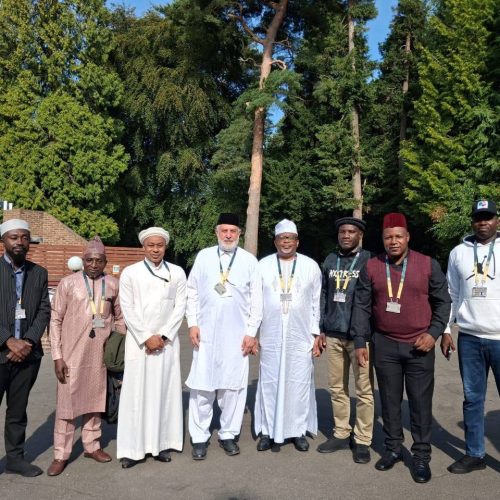 Amir Sahib Arrives in the UK Ahead of 60th Jalsa Salana