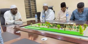 Amir Ahmadiyya Nigeria Visits Adeboruwa of Igbogbo Kingdom