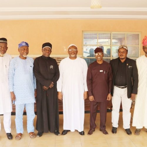 AMIR VISITS KWARA FORMER GRAND KHADI