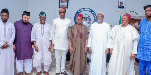 AHMADIYYA COMMUNITY PAYS COURTESY VISIT TO OSUN STATE GOVERNOR