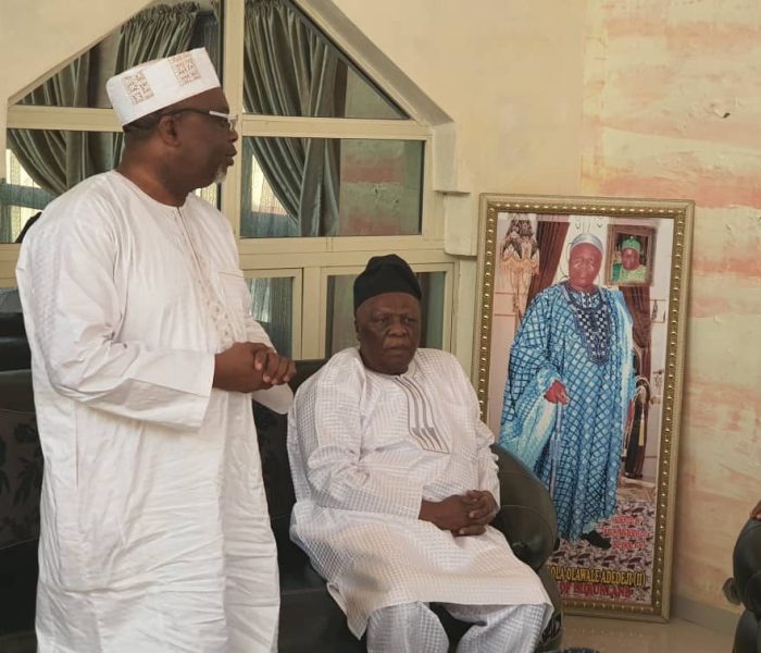 PHOTO NEWS: AMIR’S VISIT TO AKIRUN OF IKIRUN, OSUN STATE