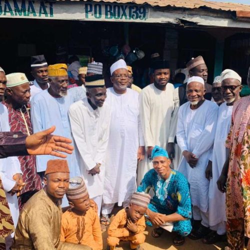 PHOTO NEWS: AMIR’S VISIT TO INISA JAMA’AT, OSUN STATE