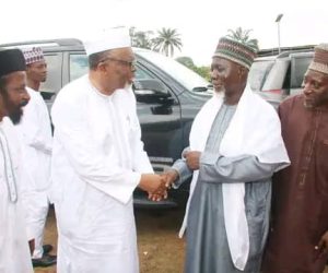 Amir, Ahmadiyya Muslim Jama’at Nigeria Pays Courtesy Visit to Sheik Dr. Abbas Zakariyyah (Al-Qarii) in Ibadan