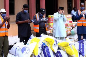 COVID 19: AHMADIYYA MUSLIM COMMUNITY DISTRIBUTES FOOD ITEMS TO THE POOR