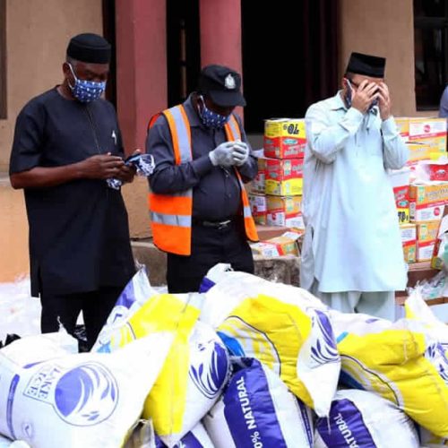 COVID 19: AHMADIYYA MUSLIM COMMUNITY DISTRIBUTES FOOD ITEMS TO THE POOR