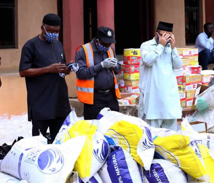 COVID 19: AHMADIYYA MUSLIM COMMUNITY DISTRIBUTES FOOD ITEMS TO THE POOR