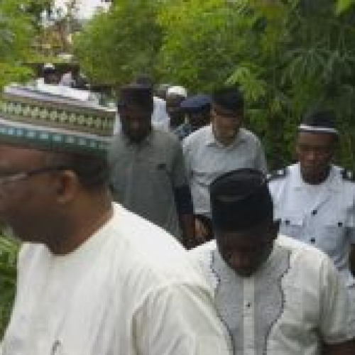 PHOTO NEWS: Amir’s visit to Abuja Circuit